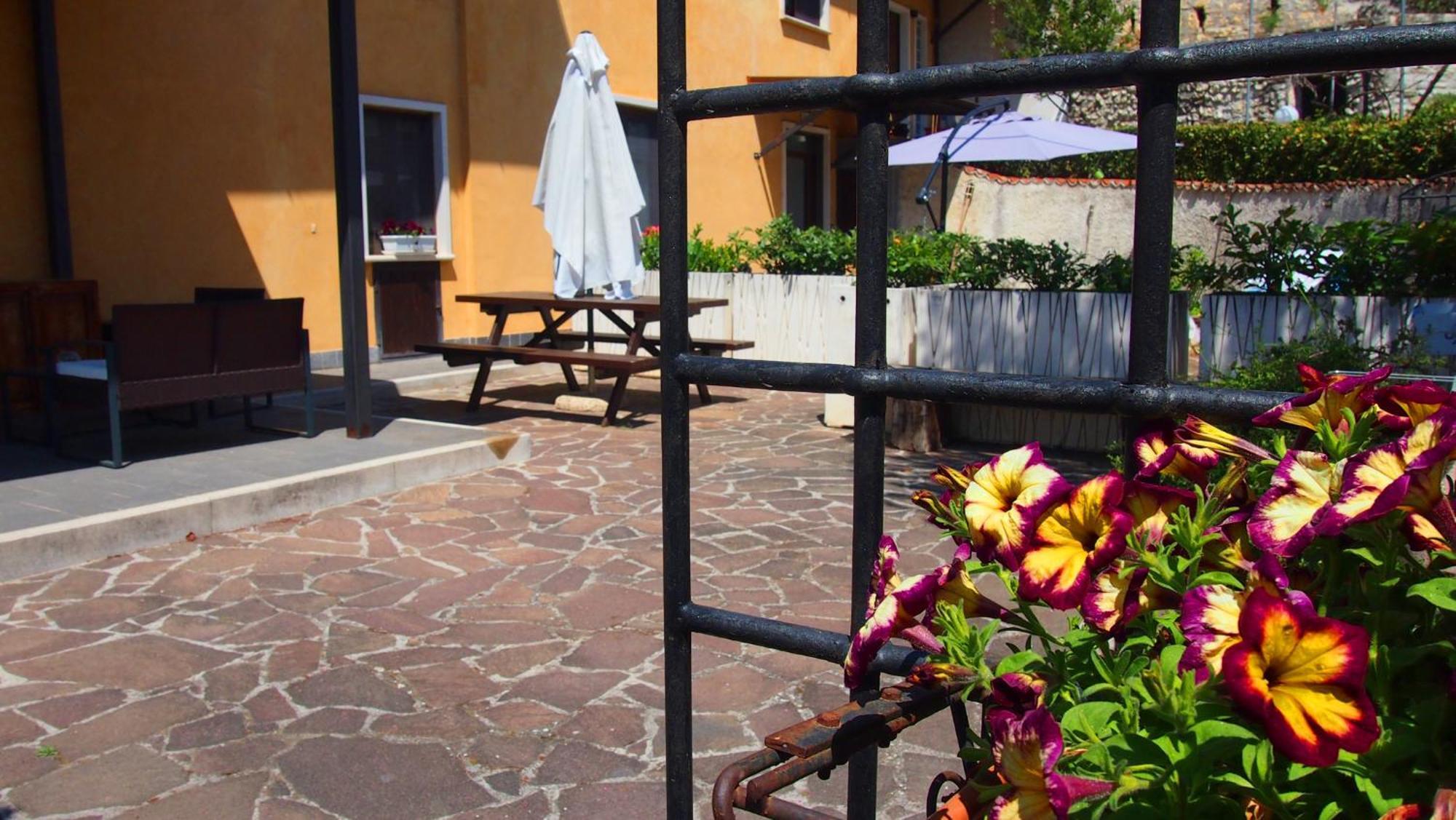Casale Mammarella Apartment L'Aquila Bagian luar foto